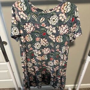 LOFT Cream Short Sleeve Floral T-Shirt Dress